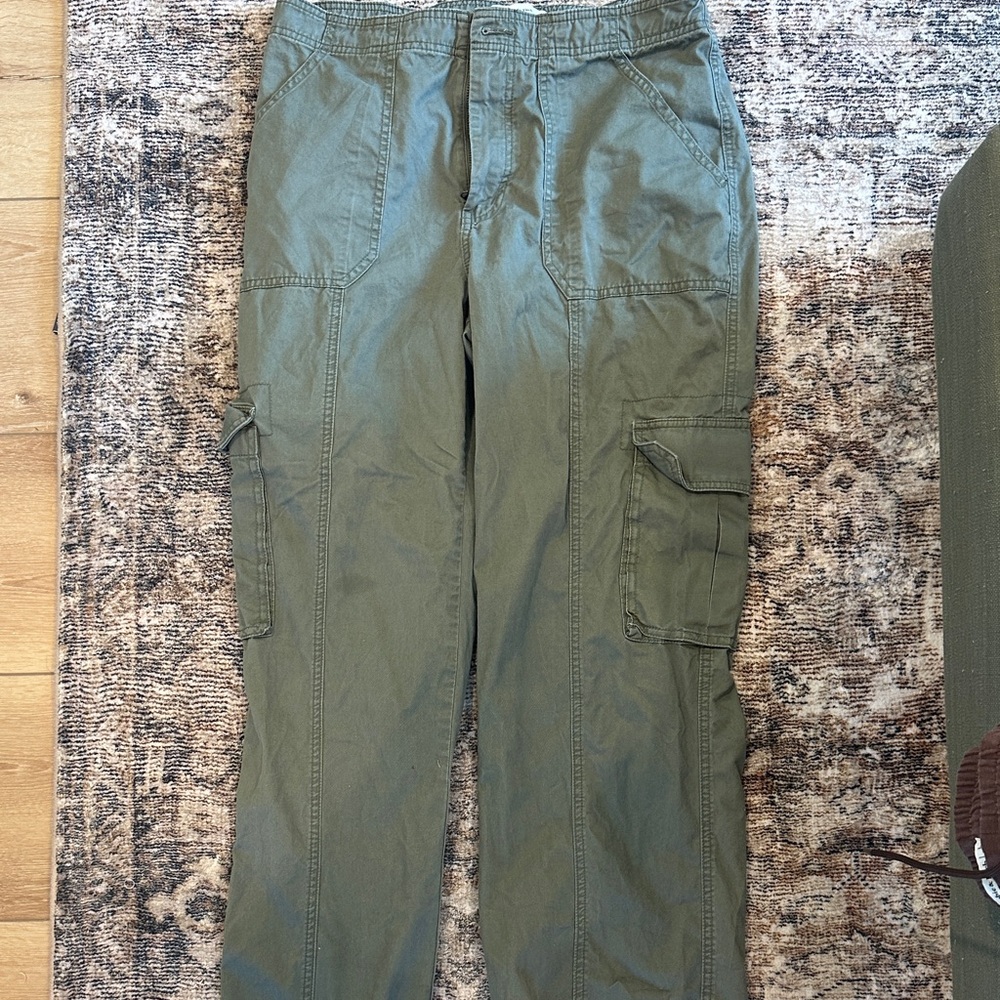 Abercrombie & Fitch Olive Cargo Pants